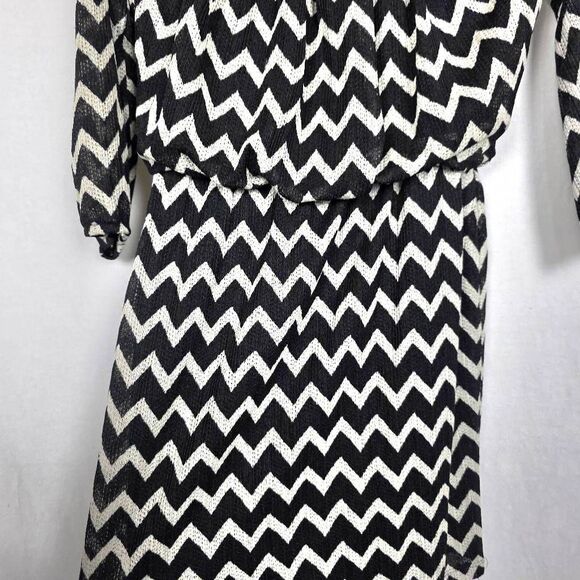City Triangles Black White Chevron Dress Size Small - Picture 3 of 7